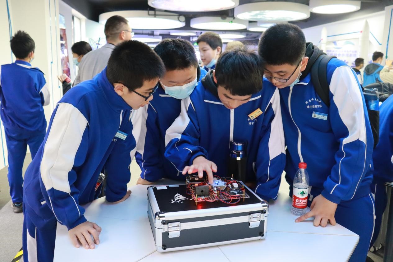 师大附中博才实验中学社会实践运动